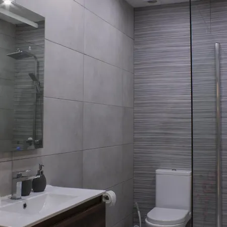 Brand New 3 Bdr In A Quaint Village *