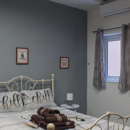 Brand New 3 Bdr In A Quaint Village Daire