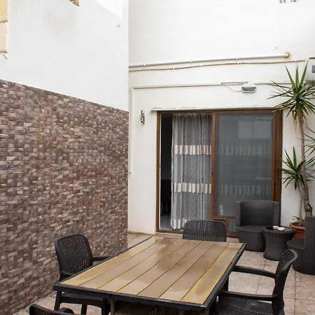Brand New 3 Bdr In A Quaint Village דירה Il-Fgura