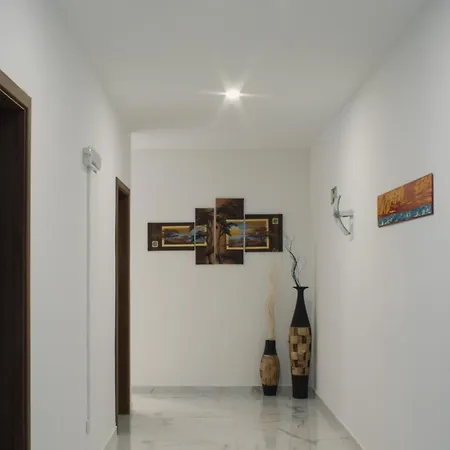 Brand New 3 Bdr In A Quaint Village