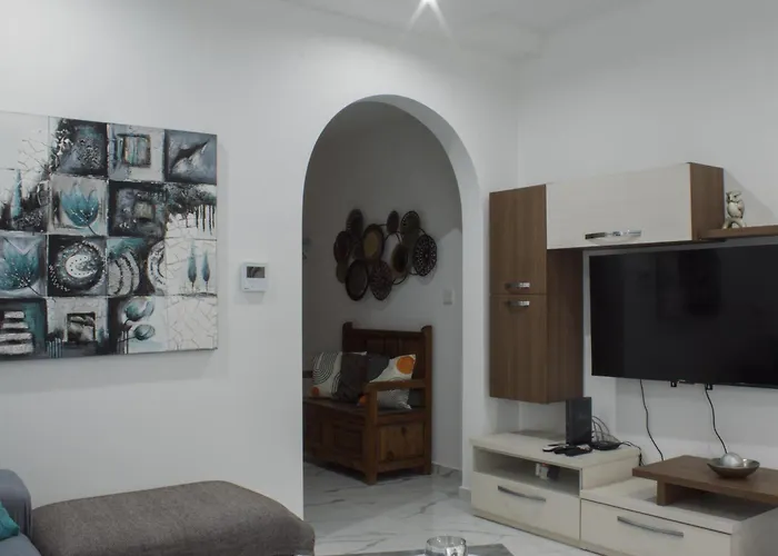 Διαμέρισμα Brand New 3 Bdr In A Quaint Village *