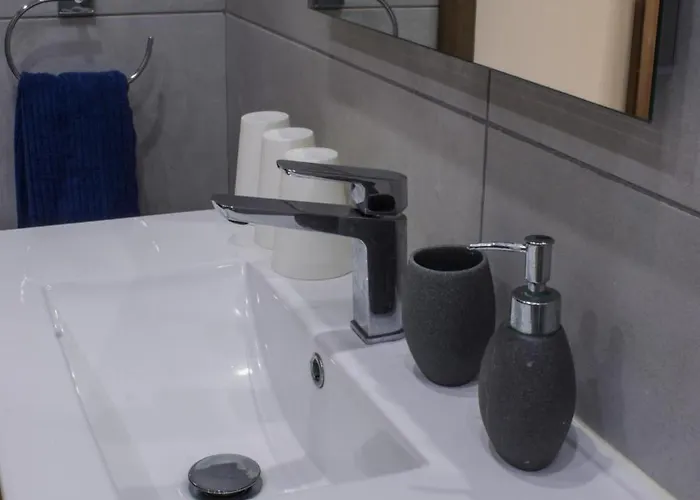 Διαμέρισμα Brand New 3 Bdr In A Quaint Village